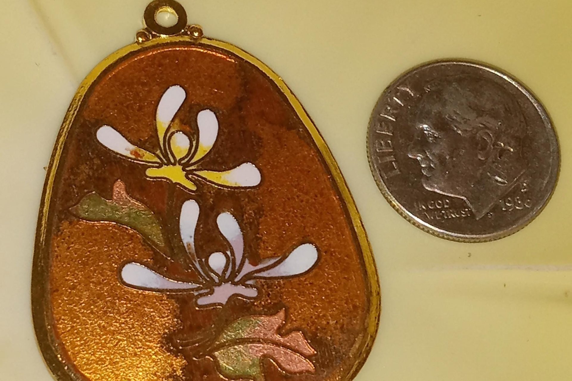 Floral Pattern Cloisonne Pendant