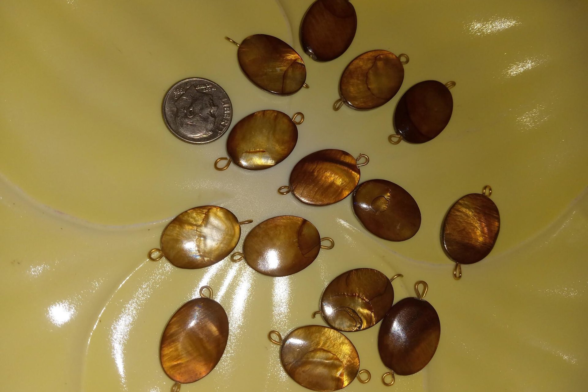 Brown Mother of Pearl Flat Oval Beads 20 x 15mm