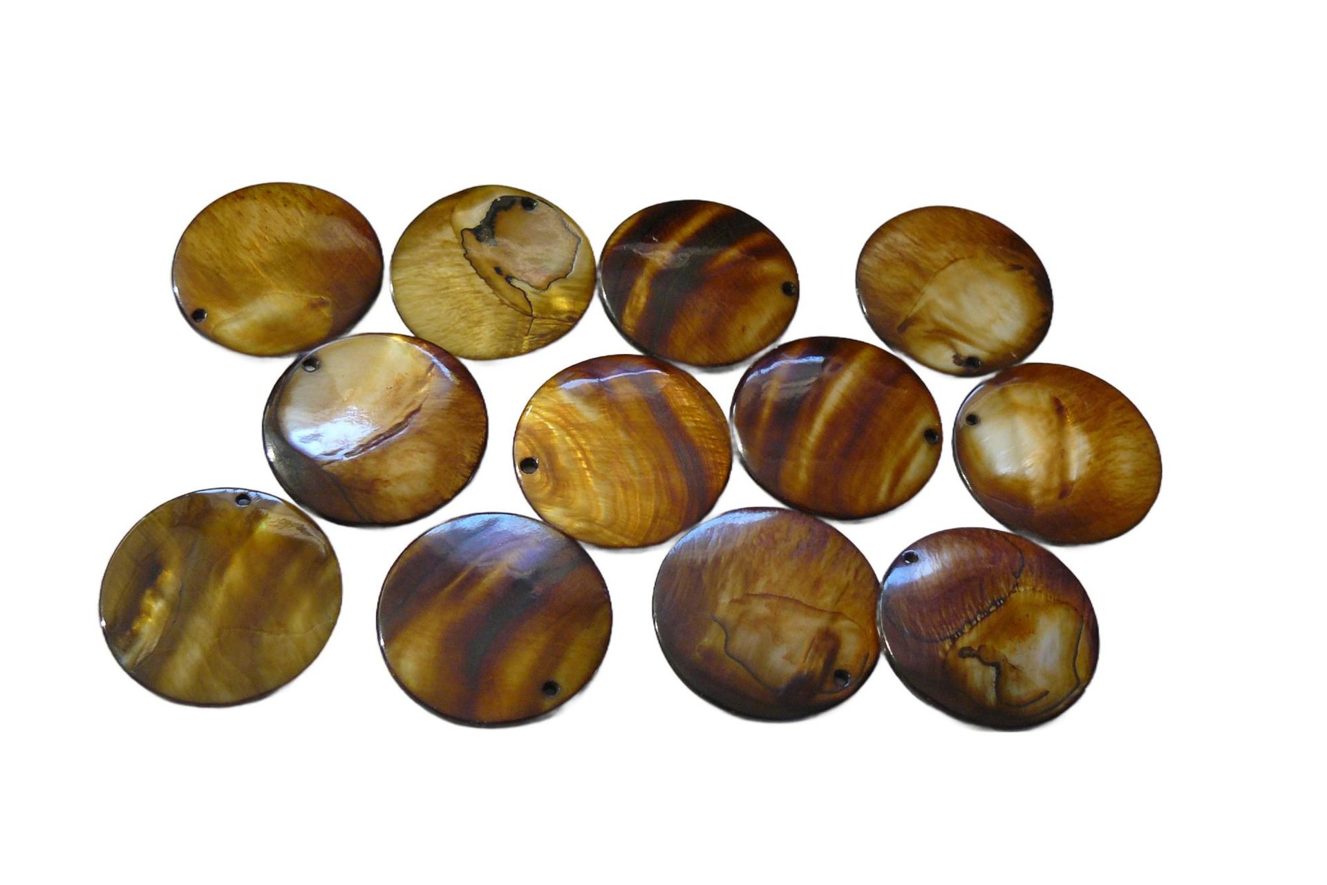 Natural Brown Mother of Pearl Round Pendants
